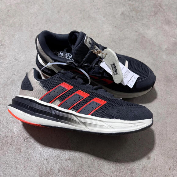 Adidas Astrastar Men’s Running Shoes Black/Orange Size 9.5 – New With Box